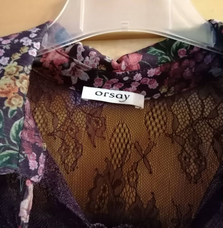 Kleid von Orsay, mit tollen Accessoires, sehr gut erhalten in Kirschau