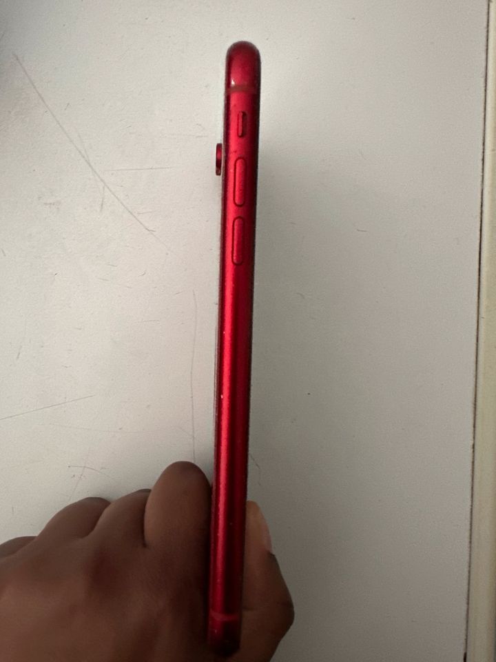 iPhone XR rot 128gb in Aachen