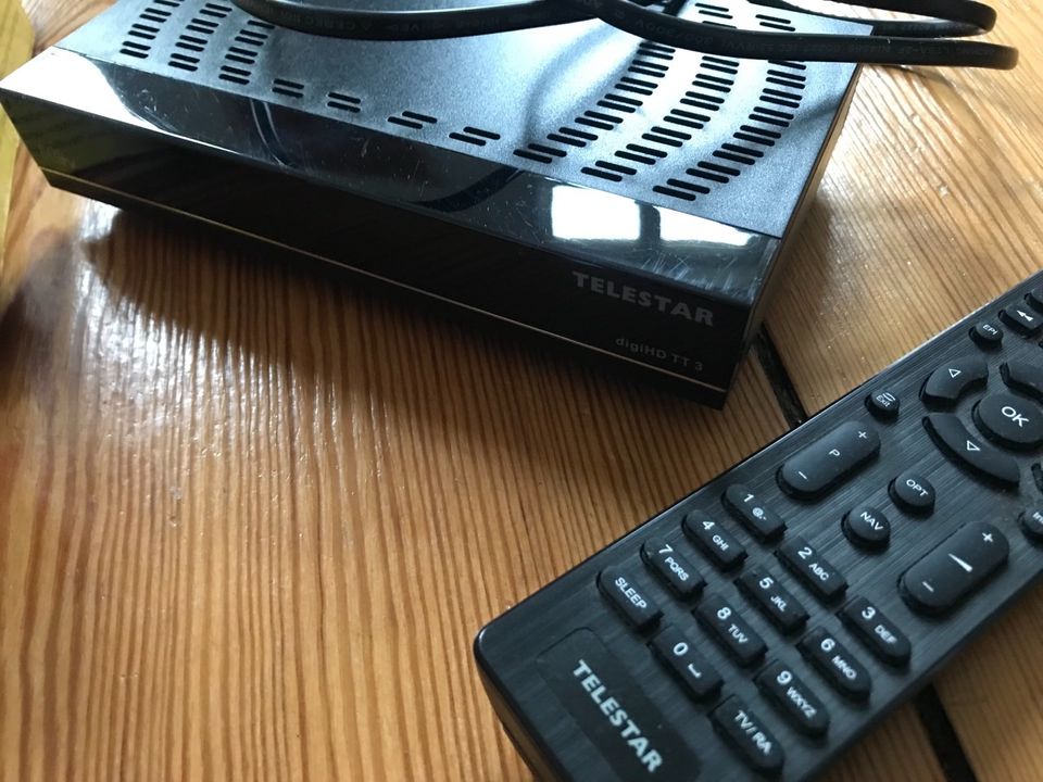 Telestar DVB - T 2 Free-to-Air Receiver in Hamburg