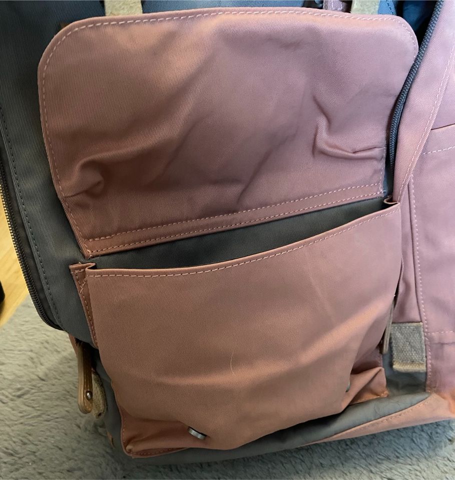 Rucksack pink grau in Ebersbach-Musbach