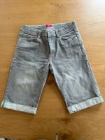 Shorts von S.Oliver in grau, Größe 176, neuwertig Hessen - Taunusstein Vorschau