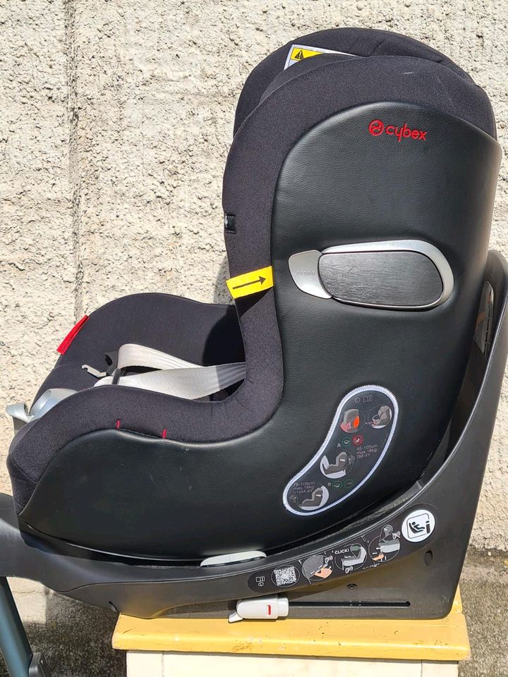 Kinderautositz von Cybex Ferrari Victory Black in Landsberg (Saalekreis)