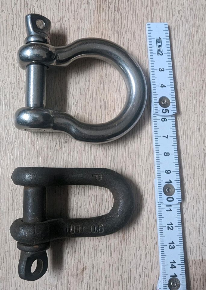 2 Schäkel 60x75 + 10x68mm und 2 Karabinerhaken 6x72/68mm in Hamburg