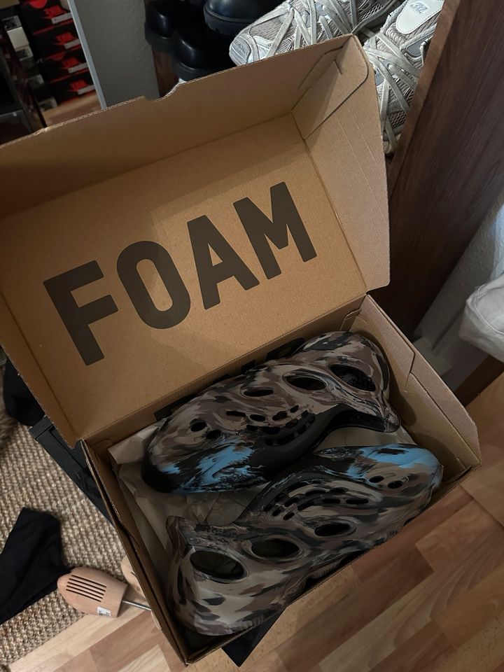 Yeezy Foam Rnner - Asics, Nike, Supreme, Corteiz, Adidas, Vans in Berlin