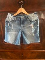 Neue Buffalo Jeans Short Größe 36 Sachsen - Pirna Vorschau