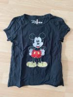 T-Shirt Only Kids mit Mickey Mouse 122/128 Neuhausen-Nymphenburg - Neuhausen Vorschau