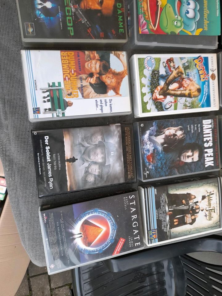 Über 80 VHS Filme/ Kasetten in Altena