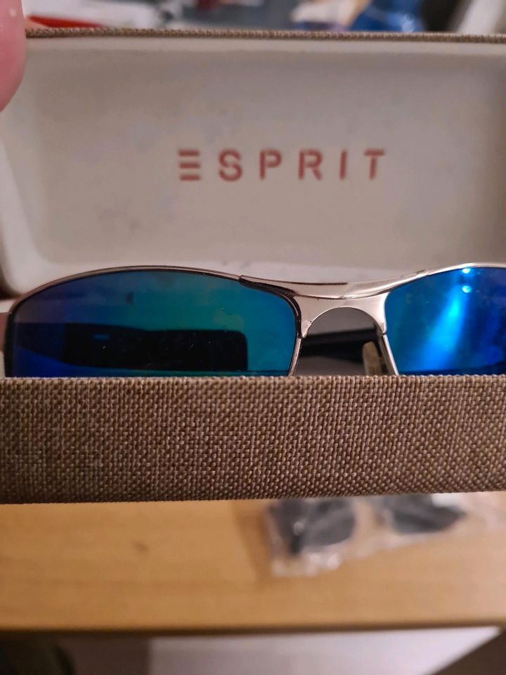 BieteSonnenbrille Herren Mode brille mit Original Etui von Esprit in Herne