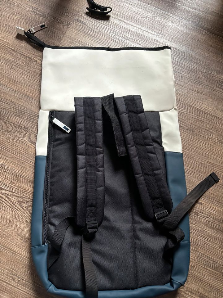 Rucksack blau Sand rolltop groß wasserdicht gummiert NEU in Poyenberg