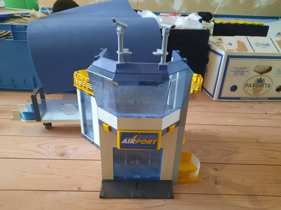 Playmobil 3886 Airport + 4310 Pacific Airline + 4313 Tower in  Nordrhein-Westfalen - Rietberg | Playmobil günstig kaufen, gebraucht oder  neu | eBay Kleinanzeigen ist jetzt Kleinanzeigen