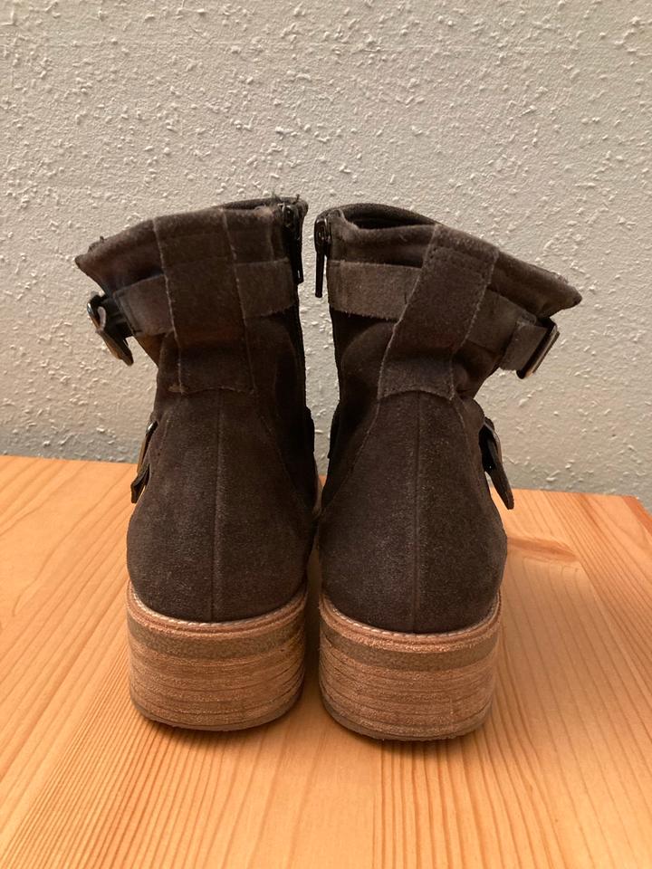 Paul Green Stiefelette mit Schnallen grau 39 Leder in Berlin