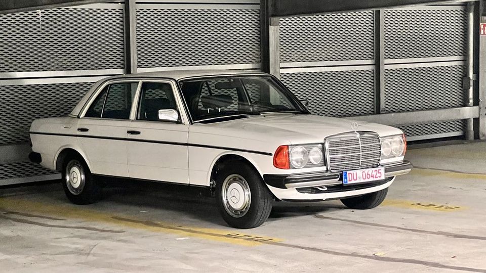 Mercedes-Benz 230 e 123 #Traumzustand #Opa'sBenz in Duisburg