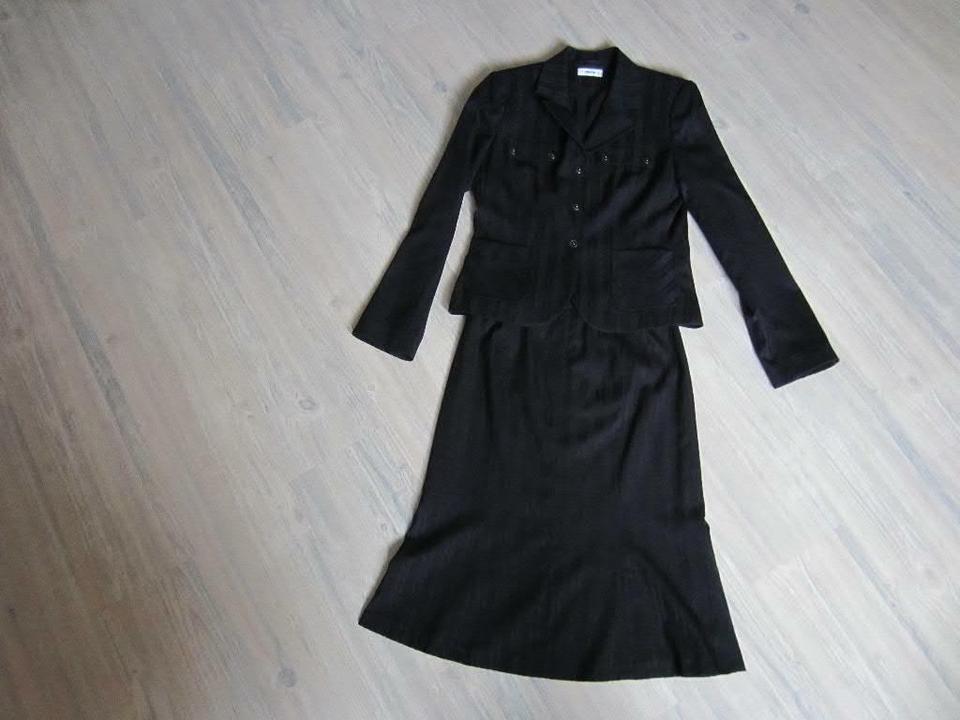 Damen Kostüm Jacke/Rock schwarz gestreift Gr. 38/34 Comma in Hohenroth bei Bad Neustadt a d Saale