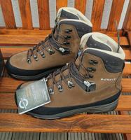 Lowa Tibet LL Gr.44 neu Wanderschuhe Trekking Hessen - Ober-Mörlen Vorschau