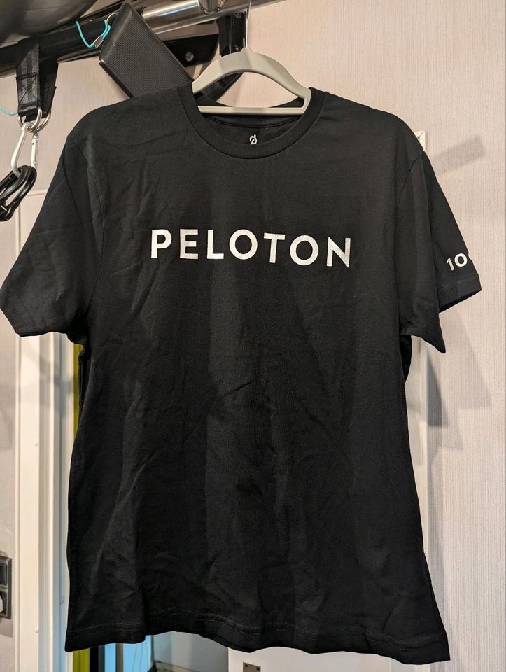 Peloton Century Shirt XS in Raunheim