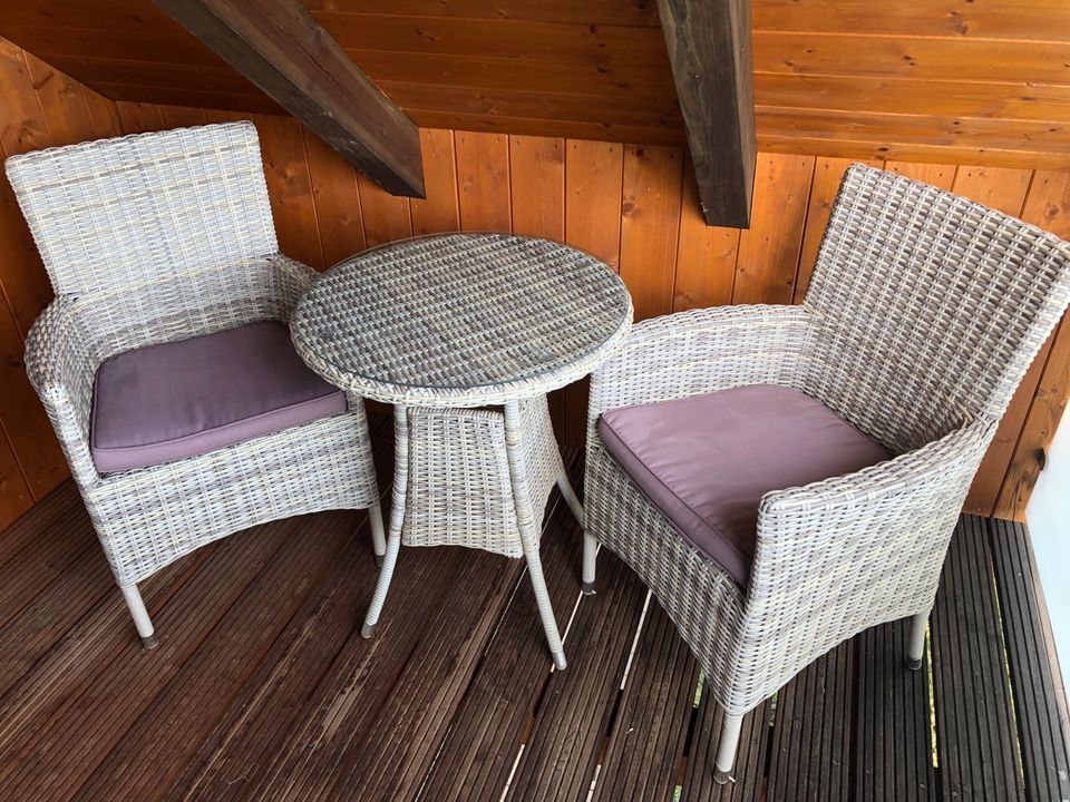 Rattan Gartenmöbel Balkonmöbel grau mit Polster Tisch Stühle in Au