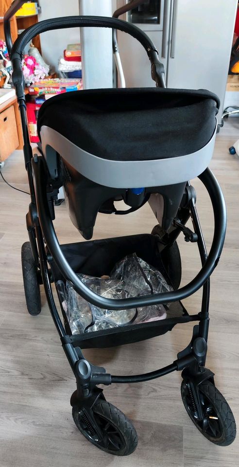 3 in 1 Kinderwagen in Bous