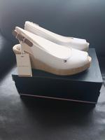 ⭐ NEU ⭐ Tommy Hilfiger, Größe 41 Nordrhein-Westfalen - Mechernich Vorschau
