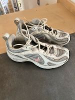 Nike Turnschuhe Gr. 40,5 Thüringen - Rudolstadt Vorschau