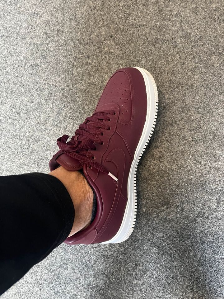 Nike Air Force 1 - •Weinrot- selten-*Rar* in Waiblingen