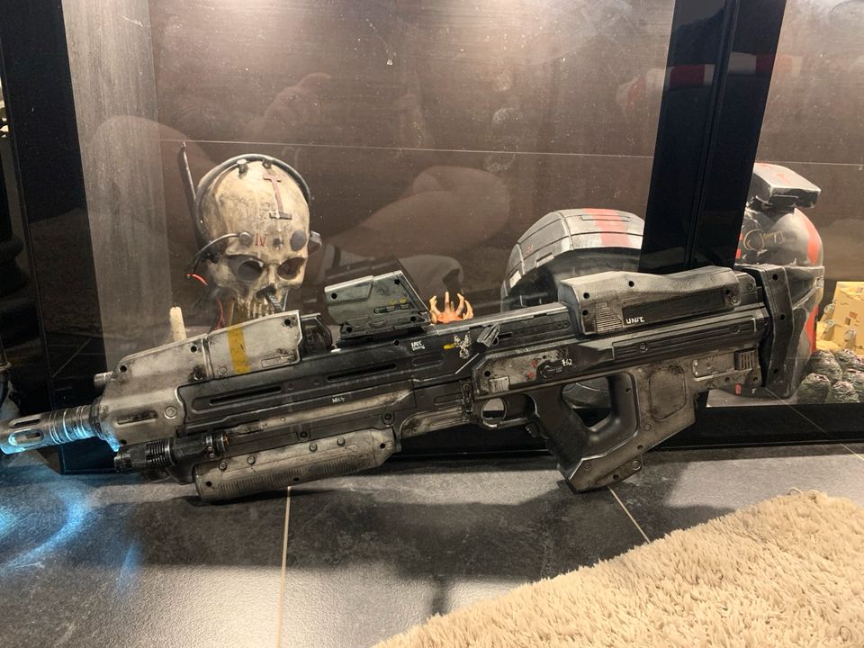 Halo Reach Prop MA37 Requisite Lifesize in Leimen