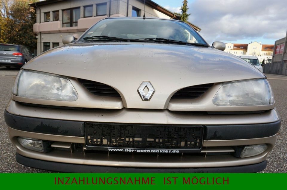 Renault Megane LIMOUSINE 2.0 RT RENTNERAUTO TÜV NEU in Schömberg b. Württ