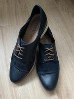 Lasocki Leder Schnürrschuhe Anzugsschuhe marineblau dunkelblau 37 Nordrhein-Westfalen - Hürth Vorschau