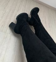 Wunderschöne Overknee Stiefel schwarz Boots 38/39 Nordrhein-Westfalen - Neuss Vorschau