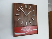 Coca Cola Uhr Wanduhr 70er Jahre Holz Dekor Batterie Niedersachsen - Buchholz in der Nordheide Vorschau