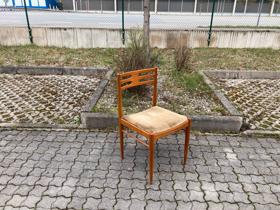 Mid Century Dining Chair  Stuhl Vintage Nussbaum 60er 1/4 in München