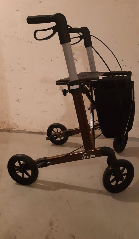 Rollator Russka vital plus 62 in Nürnberg (Mittelfr)