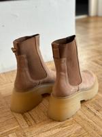 Inuovo Chelsea Boots chesnut nagelneu Ge. 39 (40) Echtleder Rheinland-Pfalz - Ludwigshafen Vorschau