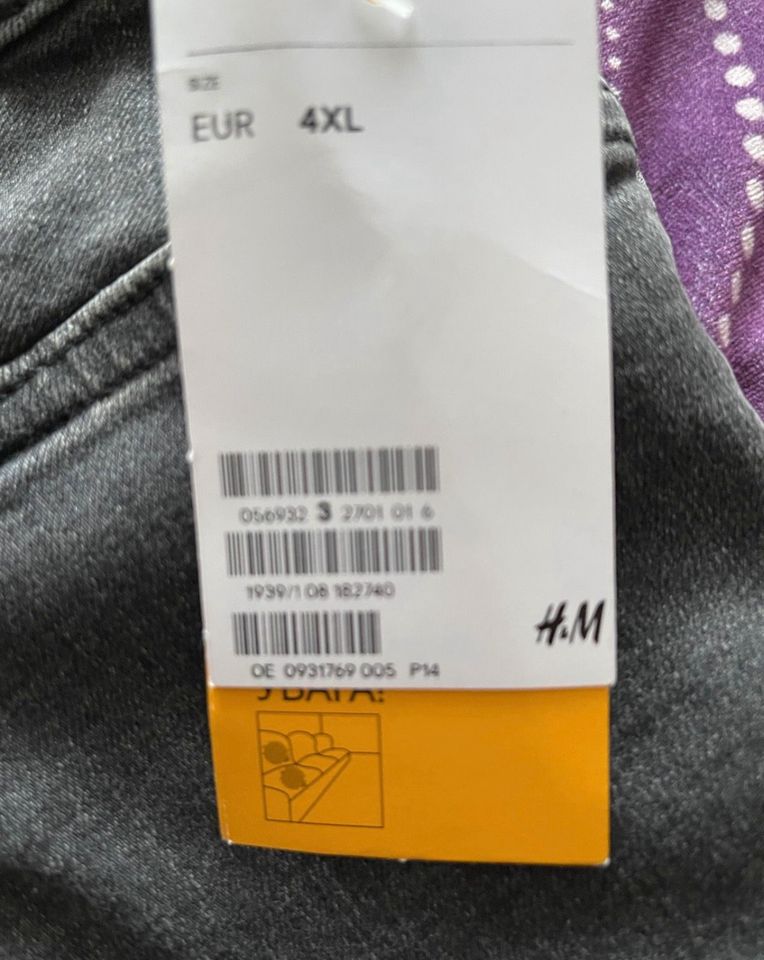 Verkaufe eine H&M Jeans schwarz Größe 4xl NEU! in Eschweiler