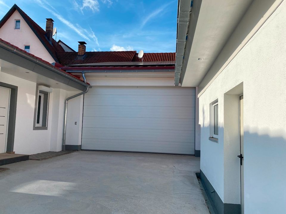 Wohnhaus mit Hallen/Rhön   - Bj. 2021 - Wärmepumpe + PV Anlage in Stockheim