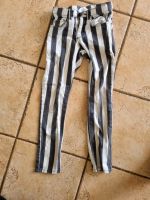 H&M 134 skinny gestreifte Hose hingucker  Nordrhein-Westfalen - Marsberg Vorschau