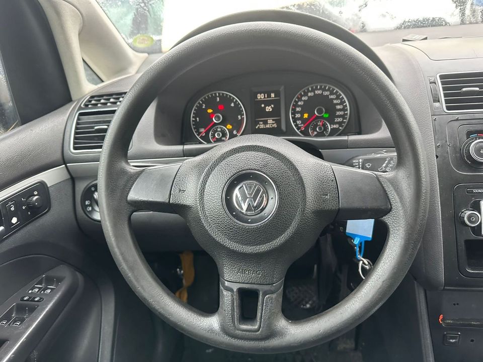 Volkswagen Touran 2.0tdi 7-Sitzer DSG Motorproblem in Wuppertal