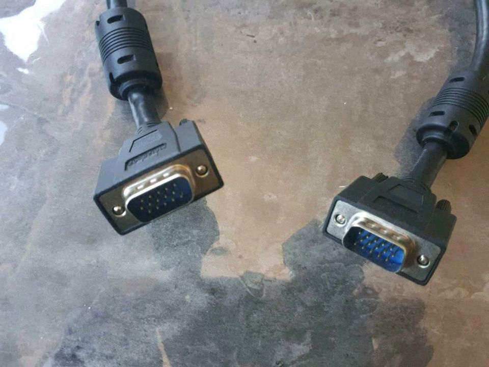 VGA DVI HDMI Kabel verschiede sorten in Regensburg