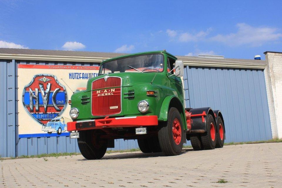 MAN Oldtimer LKW, 15.215 Haubenwagen, perfekt restauriert in Oberhausen