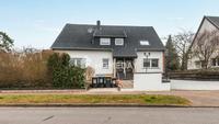 Charmante 2-Zimmer-Wohnung mit 60 m² Ausbaureserve im Spitzboden und Balkon Niedersachsen - Wedemark Vorschau