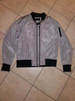 Urban Classics Jacke Silber Gr. XL Topzustand Baden-Württemberg - Friedrichshafen Vorschau