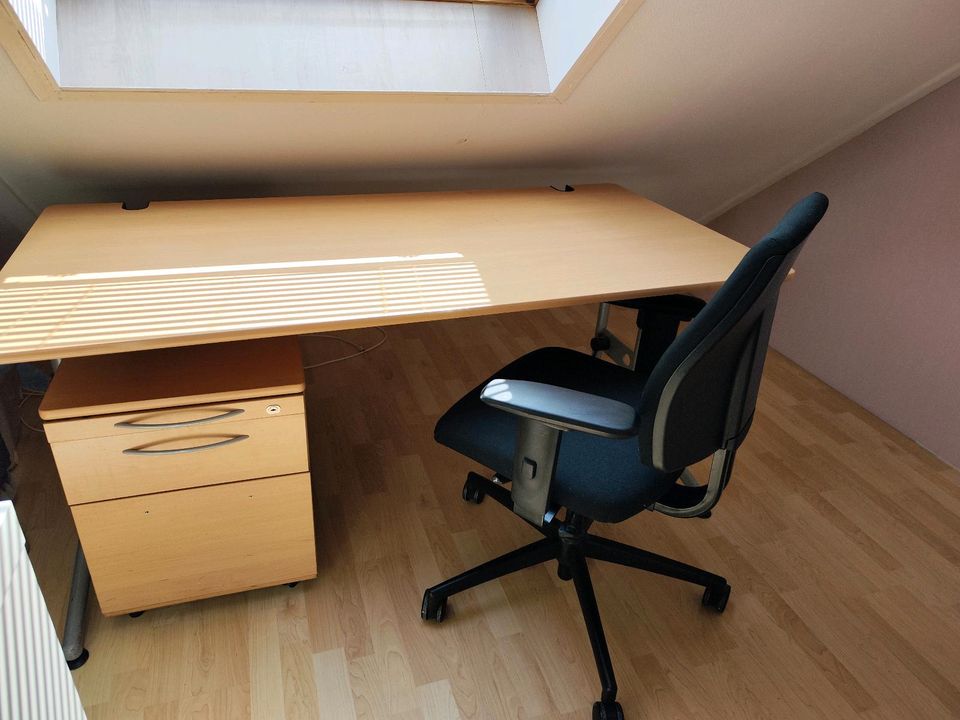 Schreibtischstuhl schwarz, Bürostuhl, Stuhl in Gelsenkirchen
