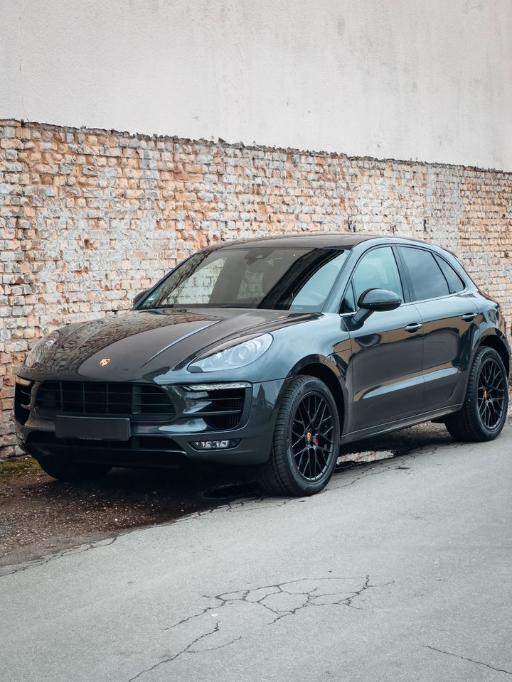 Porsche Macan GTS Approved STHZG AHK SHZ XENON PDC RFK BOSE NAVI in Speyer