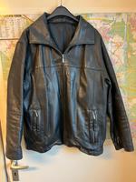 Schwarze Vintage Lederjacke Gr.M Y2K 90er? Klassiker Niedersachsen - Barendorf Vorschau