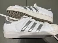 Damen Adidas Superstar 38 weiss-silber Nordrhein-Westfalen - Niederkrüchten Vorschau