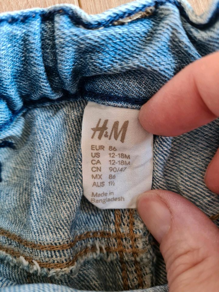 Kurze Jeanshose von H&M in 86 in Danndorf