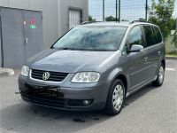 VW Touran 1.6 Benzin 7 Sitzer Pankow - Französisch Buchholz Vorschau