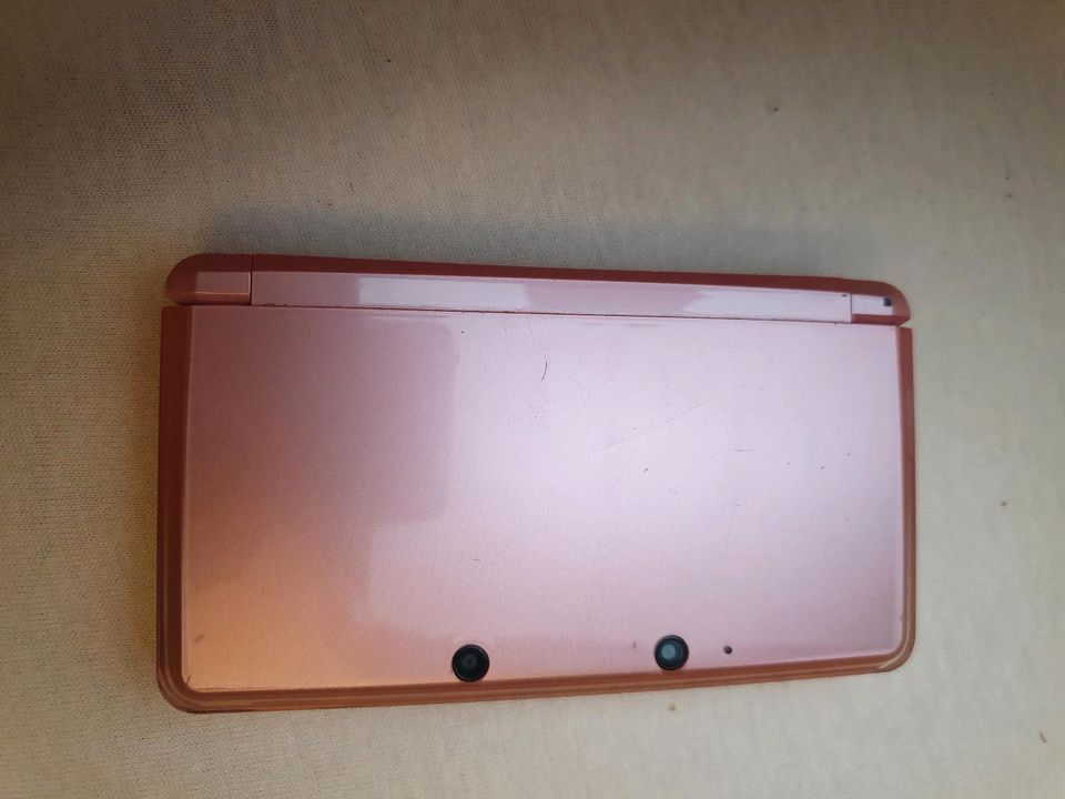 Nintendo 3 DS mit 20+ Spielen und Zubehör in Hamburg