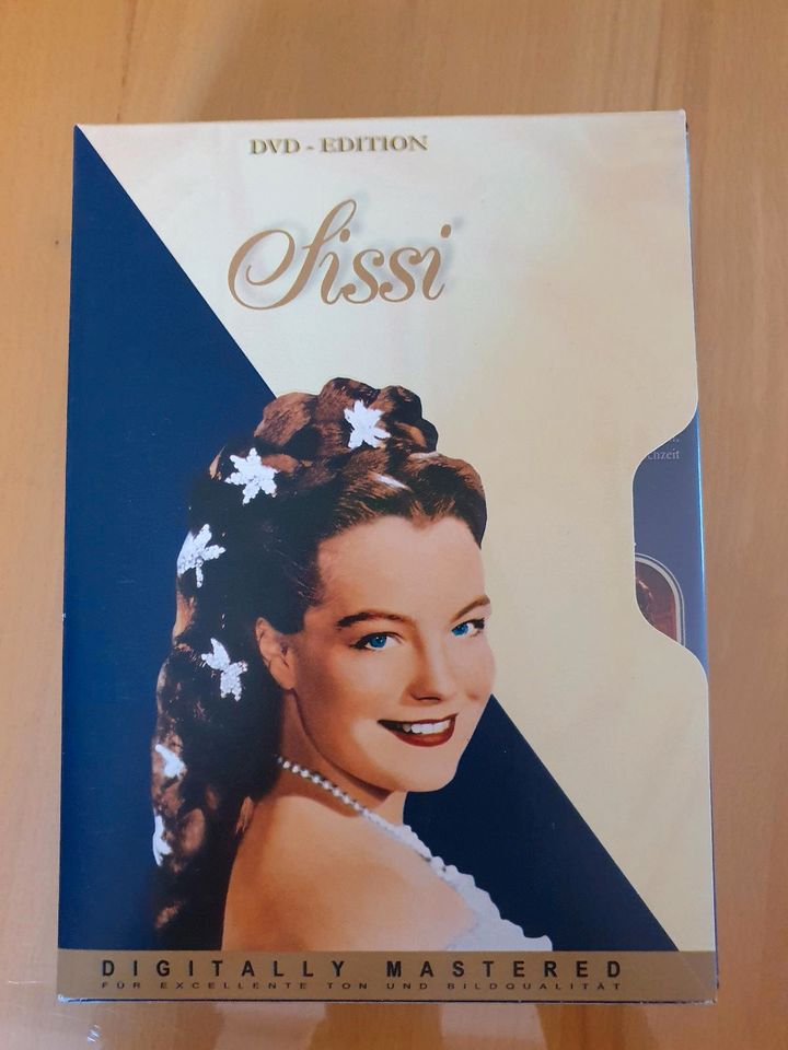 SISSI  -  3 DVDS  EDITION  -  DIGITALY MASTERED - Romy Schneider in Bad Dürkheim