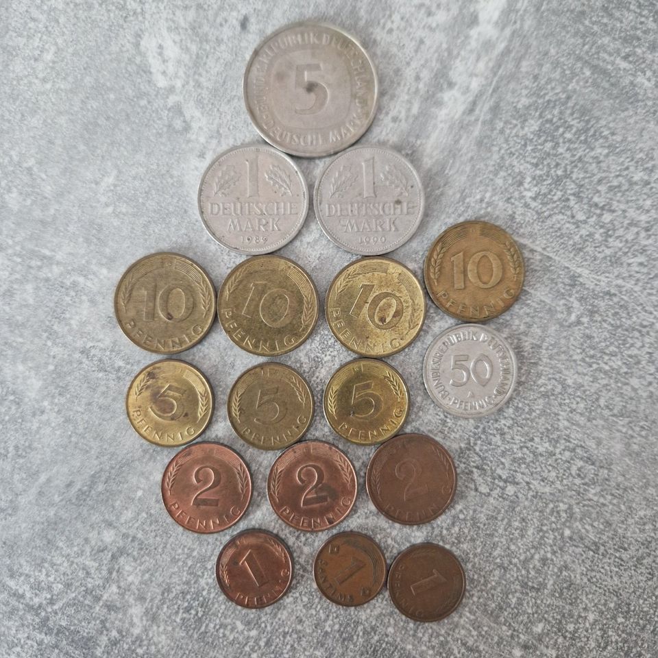 Verschiedene Münzen in Brilon