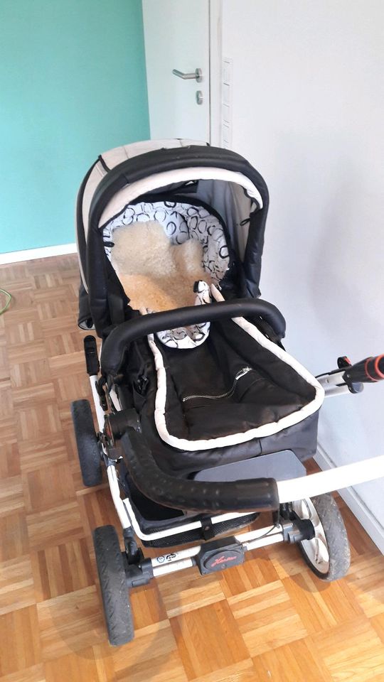 Kinderwagen Marke Hartan in Heek